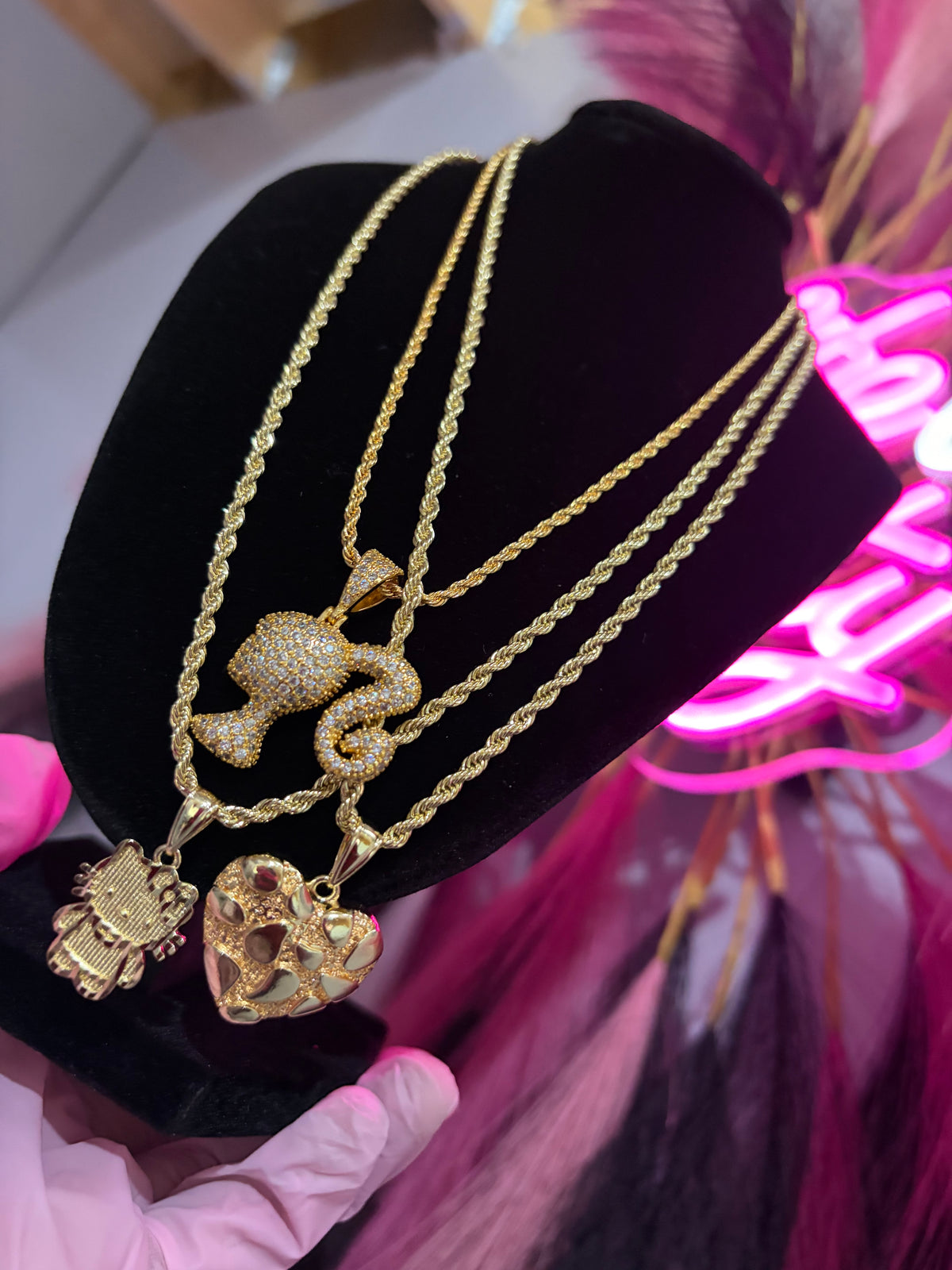 18K Gold Necklaces